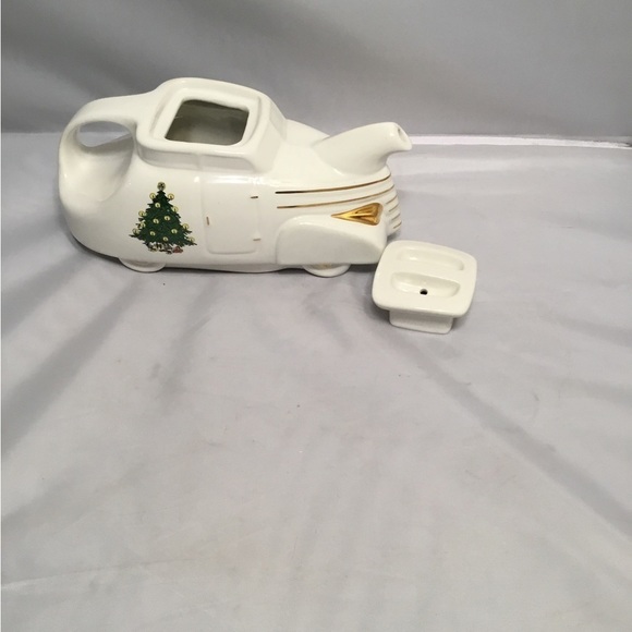 HOLIDAY AUTOMOBILE TEAPOT BY HALL - Picture 4 of 9